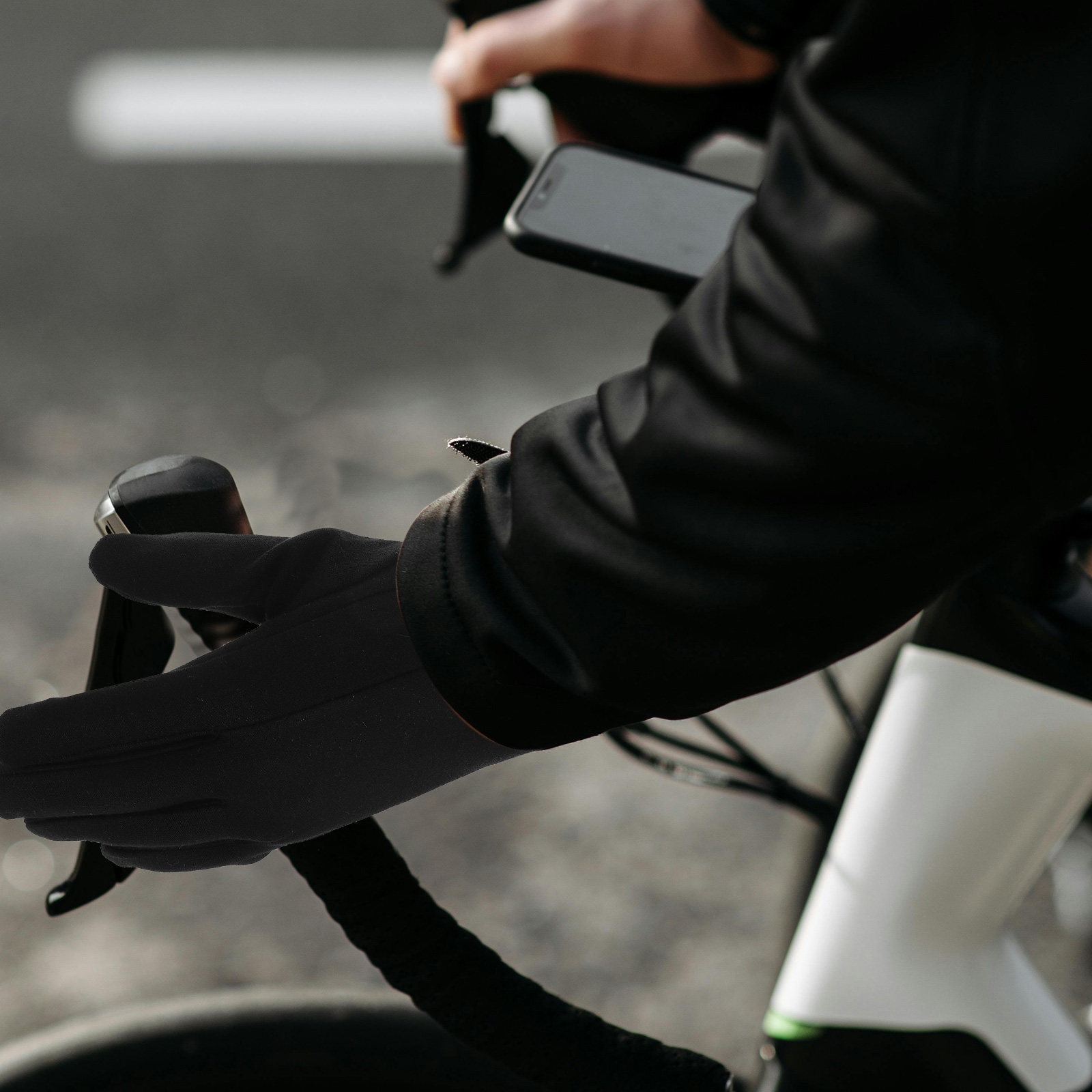 قفازات تزلج نسائية سوداء مقاس  - مراجعة Winter Glove Insulated وسعره